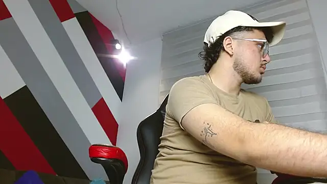 Zac Golden online show from April 2026 12:01:01 PM