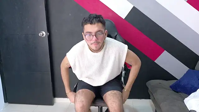 Zac Golden online show from December 2025 12:27:02 AM