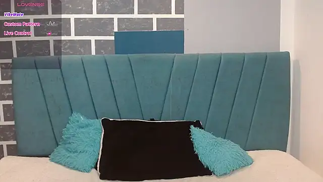 Zac Golden online show from December 2025 12:33:02 AM