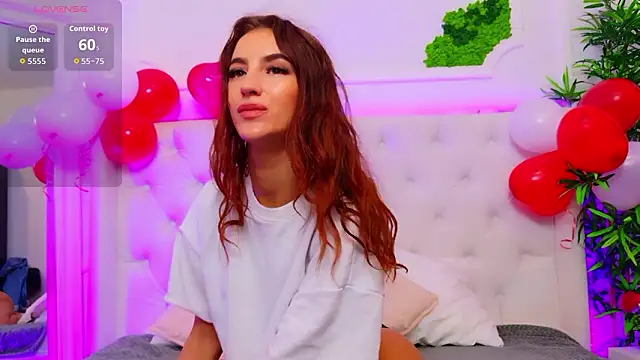 ElisaCharm online show from February 2026 05:07:02 AM