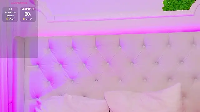 ElisaCharm online show from February 2026 03:50:01 AM