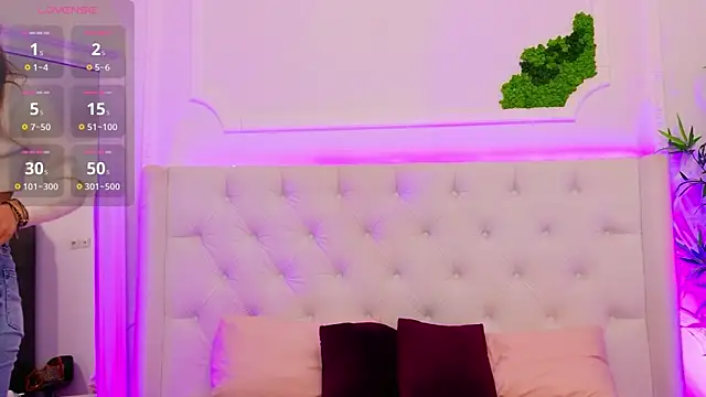 ElisaCharm online show from April 2026 02:24:01 AM