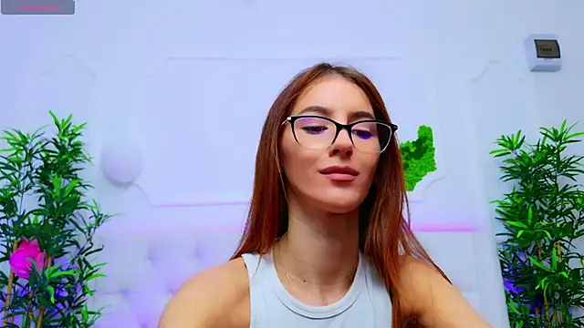 ElisaCharm online show from October 2025 04:57:02 AM