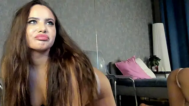 KarinaSparks online show from November 2025 08:53:01 PM