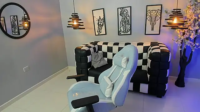 Bianca Millf online show from May 2026 04:00:02 AM
