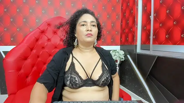 Bianca Millf online show from February 2026 03:39:01 AM