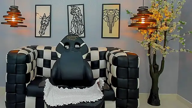 Bianca Millf online show from April 2026 04:05:02 AM