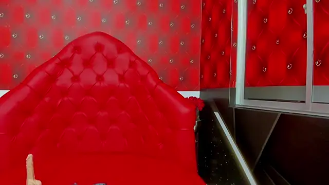 Bianca Millf online show from January 2026 04:05:02 AM