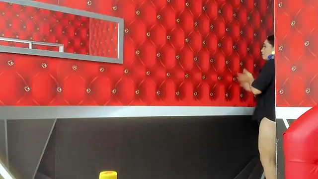 Bianca Millf online show from February 2026 03:58:01 AM