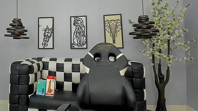 Bianca Millf online show from April 2026 03:52:01 AM