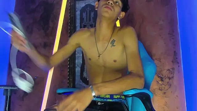 Snapshot of Sex_Boy_33_ chatting on October 2025 04:42:01 AM Sex Boy 33 online show from October 2025 04:42:01 AM