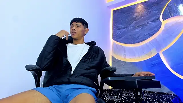 Snapshot of Sex_Boy_33_ chatting on December 2025 04:58:02 AM Sex Boy 33 online show from December 2025 04:58:02 AM