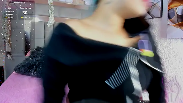 Cristall ravven online show from November 2025 07:39:01 PM