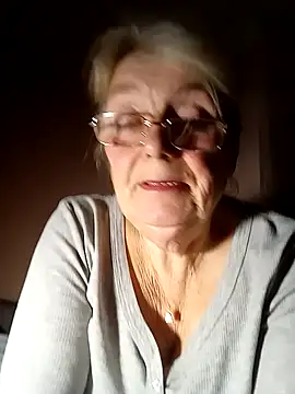 Snapshot of AmyLove353 chatting on October 2025 07:58:02 PM AmyLove353 online show from October 2025 07:58:02 PM