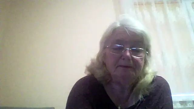 AmyLove353 online show from May 2026 02:41:01 AM