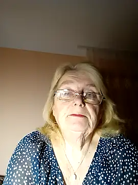 AmyLove353 online show from November 2025 09:40:02 PM