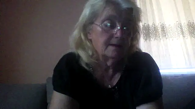 Snapshot of AmyLove353 chatting on July 2026 02:56:02 AM AmyLove353 online show from July 2026 02:56:02 AM