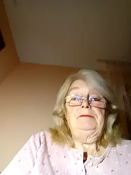 AmyLove353 online show from December 2025 09:50:01 PM