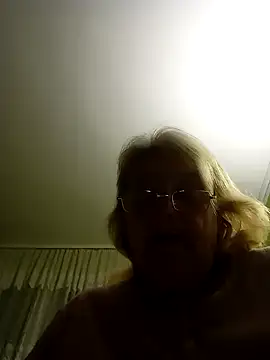 AmyLove353 online show from December 2025 04:06:02 AM