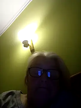 AmyLove353 online show from February 2026 11:24:01 PM