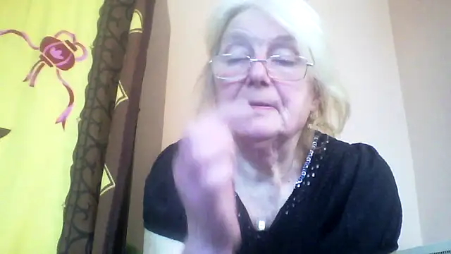 AmyLove353 online show from March 2026 06:41:01 PM