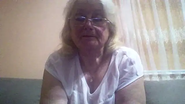 AmyLove353 online show from April 2026 08:57:02 PM