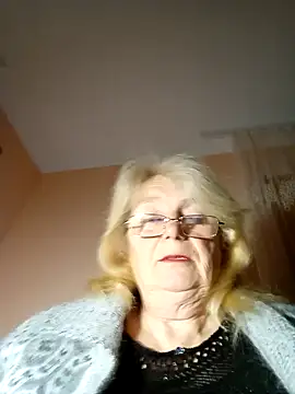 AmyLove353 online show from November 2025 08:23:02 PM