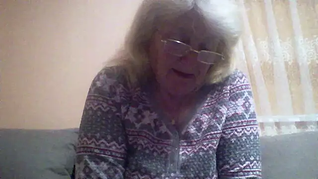 AmyLove353 online show from May 2026 09:04:01 PM