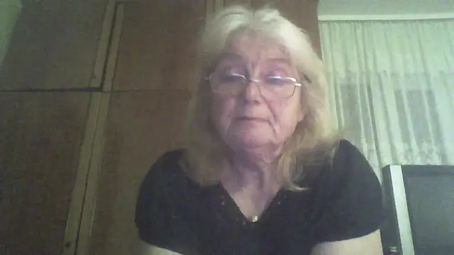 AmyLove353 online show from April 2026 08:37:02 PM