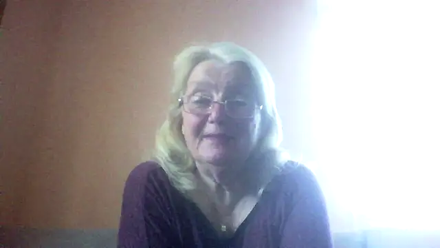 AmyLove353 online show from May 2026 03:56:01 AM