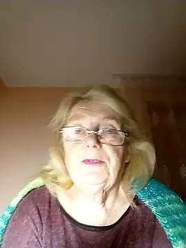 AmyLove353 online show from November 2025 04:05:01 AM