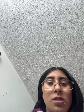 Violeet-Smith online show from February 2026 04:25:01 PM