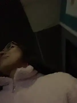 Snapshot of Violeet-Smith chatting on October 2025 12:42:01 AM Violeet-Smith online show from October 2025 12:42:01 AM