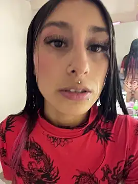 Snapshot of Violeet-Smith chatting on November 2025 11:19:02 PM Violeet-Smith online show from November 2025 11:19:02 PM