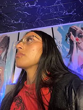 Snapshot of Violeet-Smith chatting on October 2025 02:05:01 PM Violeet-Smith online show from October 2025 02:05:01 PM