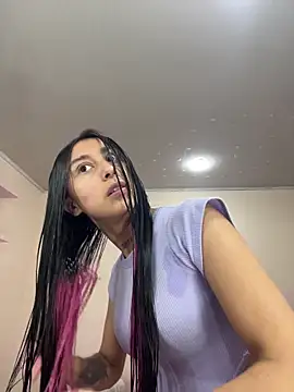 Snapshot of Violeet-Smith chatting on October 2025 02:04:01 PM Violeet-Smith online show from October 2025 02:04:01 PM