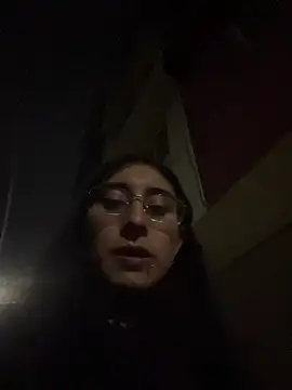 Violeet-Smith online show from February 2026 04:00:02 AM