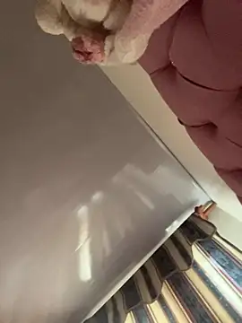 Violeet-Smith online show from February 2026 01:12:01 PM