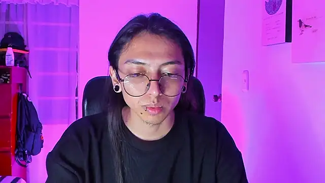  Astrea  online show from March 2026 11:10:02 PM