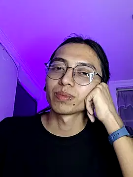 Snapshot of _Astrea_ chatting on February 2026 09:21:01 PM Astrea online show from February 2026 09:21:01 PM