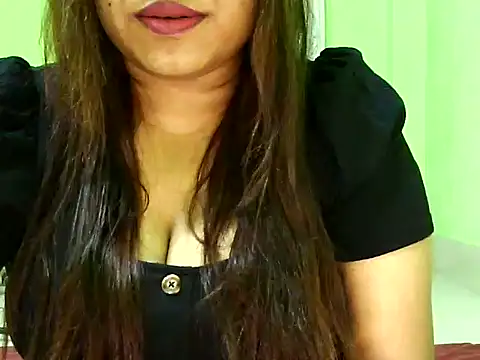 Safa Pari online show from November 2025 09:07:01 PM