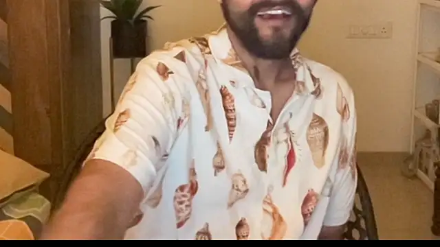 MakeMeAwareAah online show from December 2025 04:08:01 PM