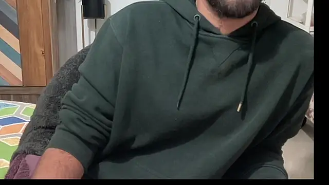 MakeMeAwareAah online show from December 2025 12:43:02 PM