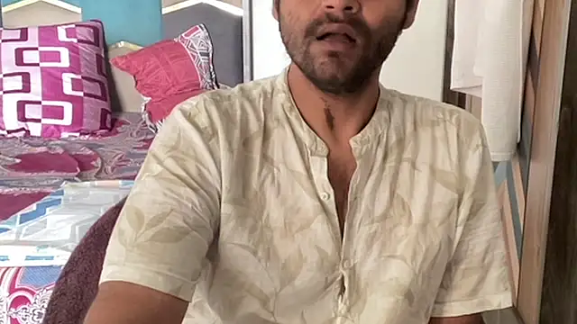 MakeMeAwareAah online show from October 2025 04:33:02 AM