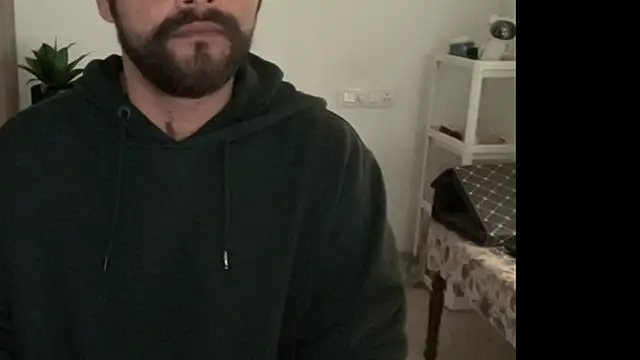 MakeMeAwareAah online show from December 2025 03:45:02 AM