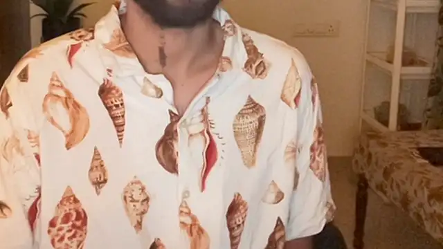 MakeMeAwareAah online show from December 2025 06:12:01 PM