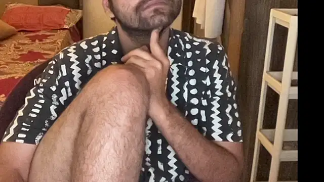 MakeMeAwareAah online show from October 2025 04:40:02 PM