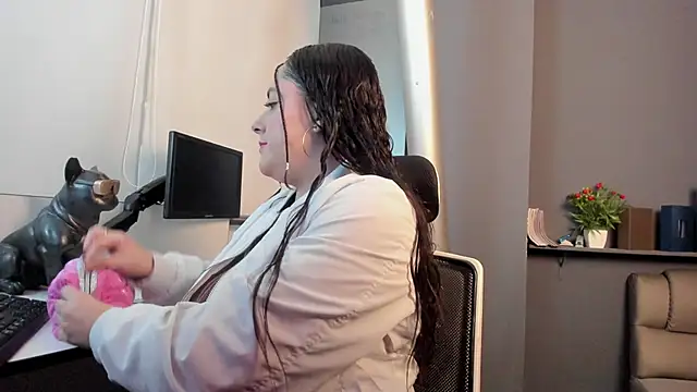 Danna piink  online show from March 2026 11:11:02 AM