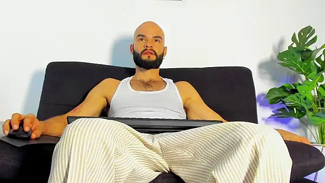 Snapshot of ODINVIDE-1 chatting on November 2025 10:21:01 PM ODINVIDE-1 online show from November 2025 10:21:01 PM