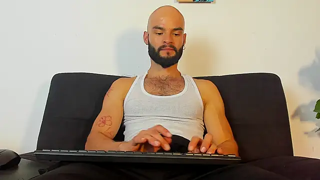 Snapshot of ODINVIDE-1 chatting on November 2025 09:15:01 PM ODINVIDE-1 online show from November 2025 09:15:01 PM